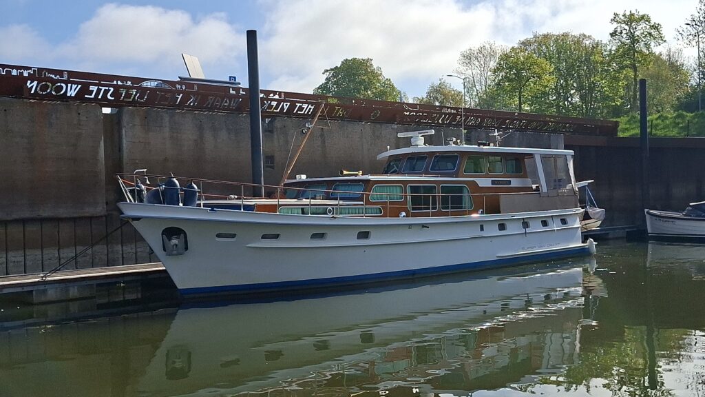 Super van Craft 1670 Super van Craft 1670