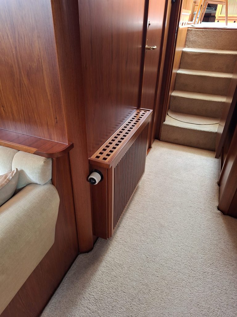 Super van Craft 1670 radiator achterkajuit