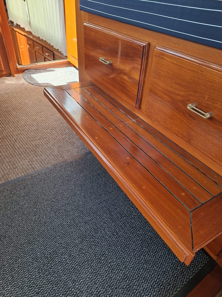 Super van Craft 1670 stuurhut 2